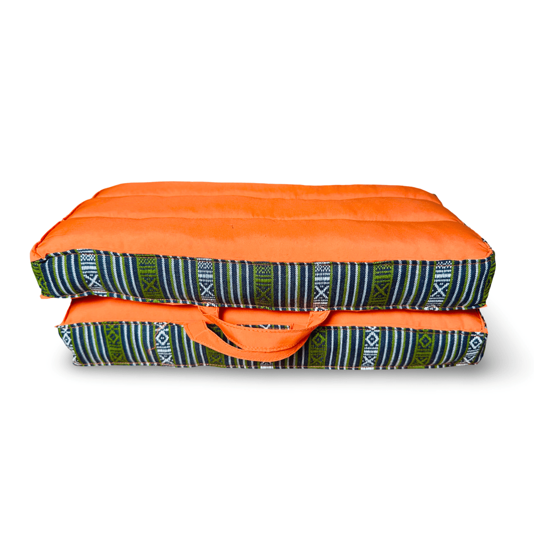 Faltbares Meditations - und Sitzkissen in kräftigem Orangeton - Atelier Tibet