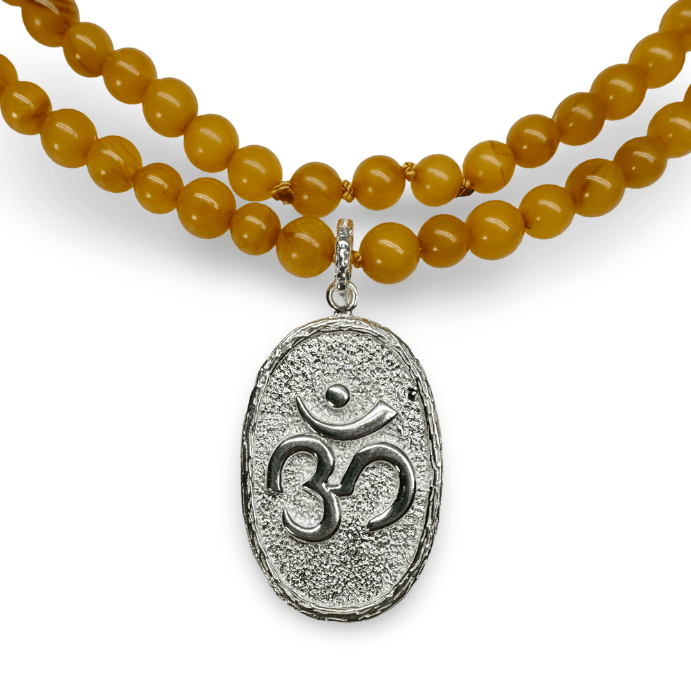 Feine Butterscotch - Bernsteinkette mit Om ॐ Silberanhänger - Atelier Tibet