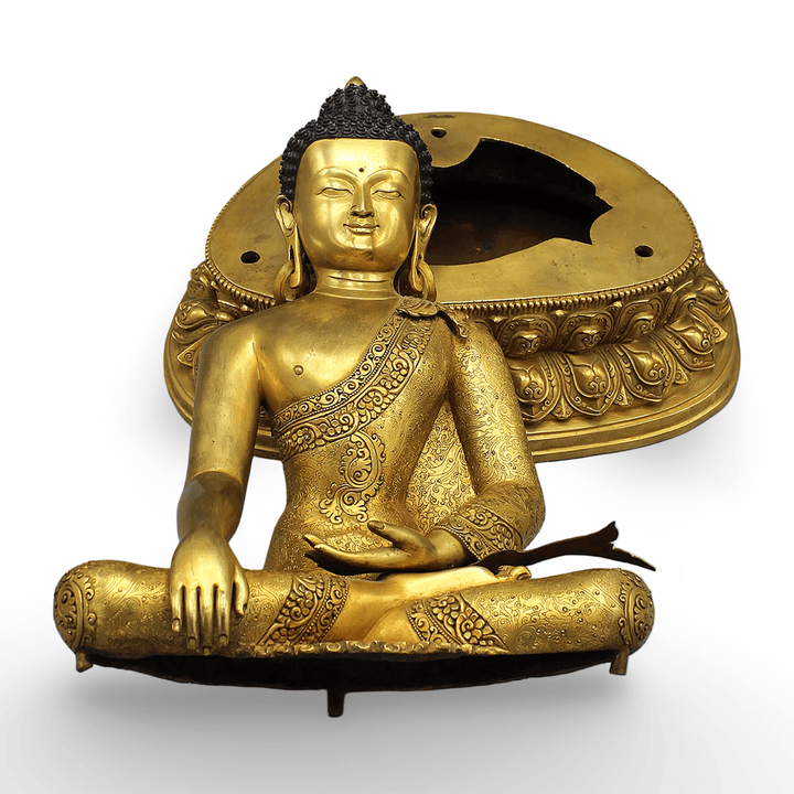 Grosse, reich ziselierte Kupferstatue des Shakyamuni Buddha, feuervergoldet - Atelier Tibet