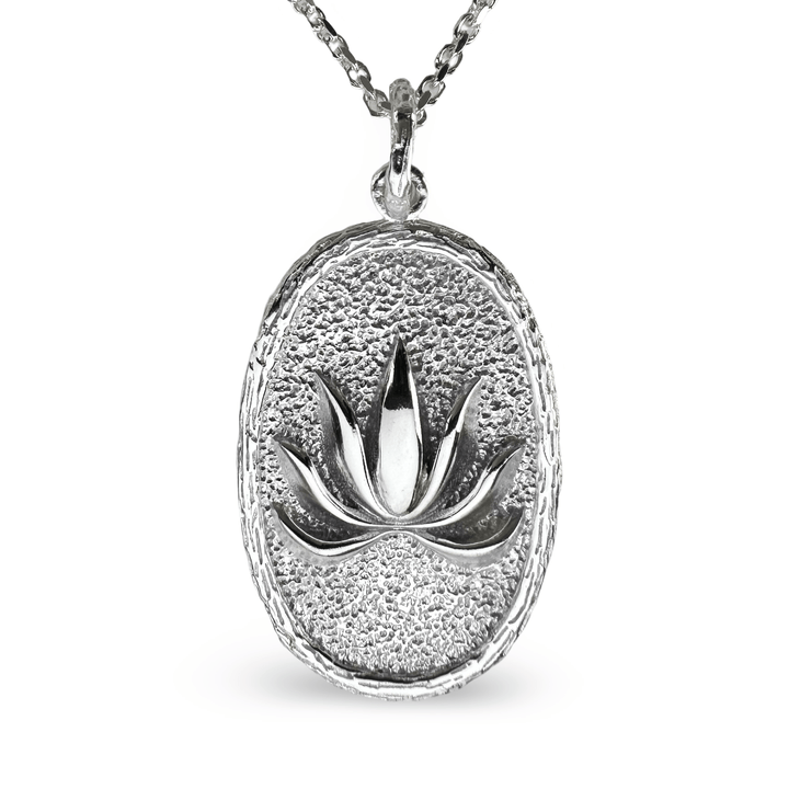 Grosser Lotus - Anhänger aus Silber - Atelier Tibet