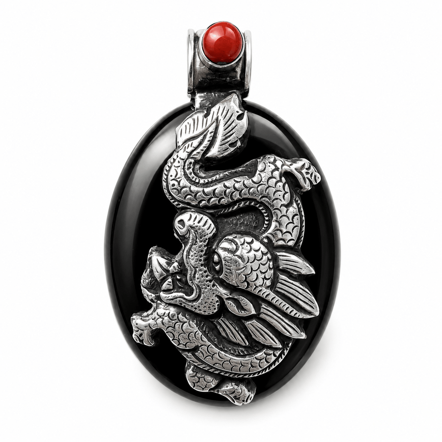 Grosser Onyx-Anhänger mit Silberdrache und Koralle - Atelier Tibet