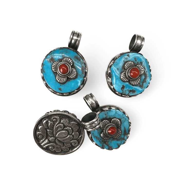 Grosser Tibetischer Silber-Anhänger mit Türkis und Koralle - Atelier Tibet