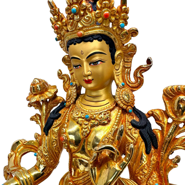 Grüne Tara Statue aus Bronze, feuervergoldet und bemalt - Atelier Tibet