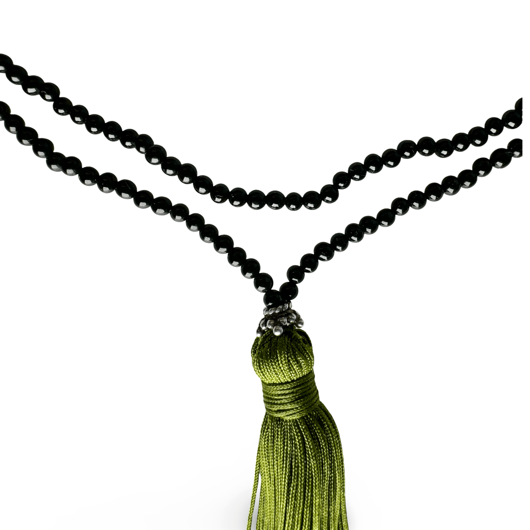 Halskette aus Onyx mit olivgrüner Quaste - Atelier Tibet