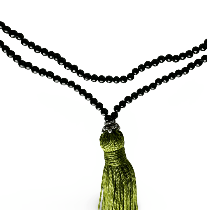 Halskette aus Onyx mit olivgrüner Quaste - Atelier Tibet