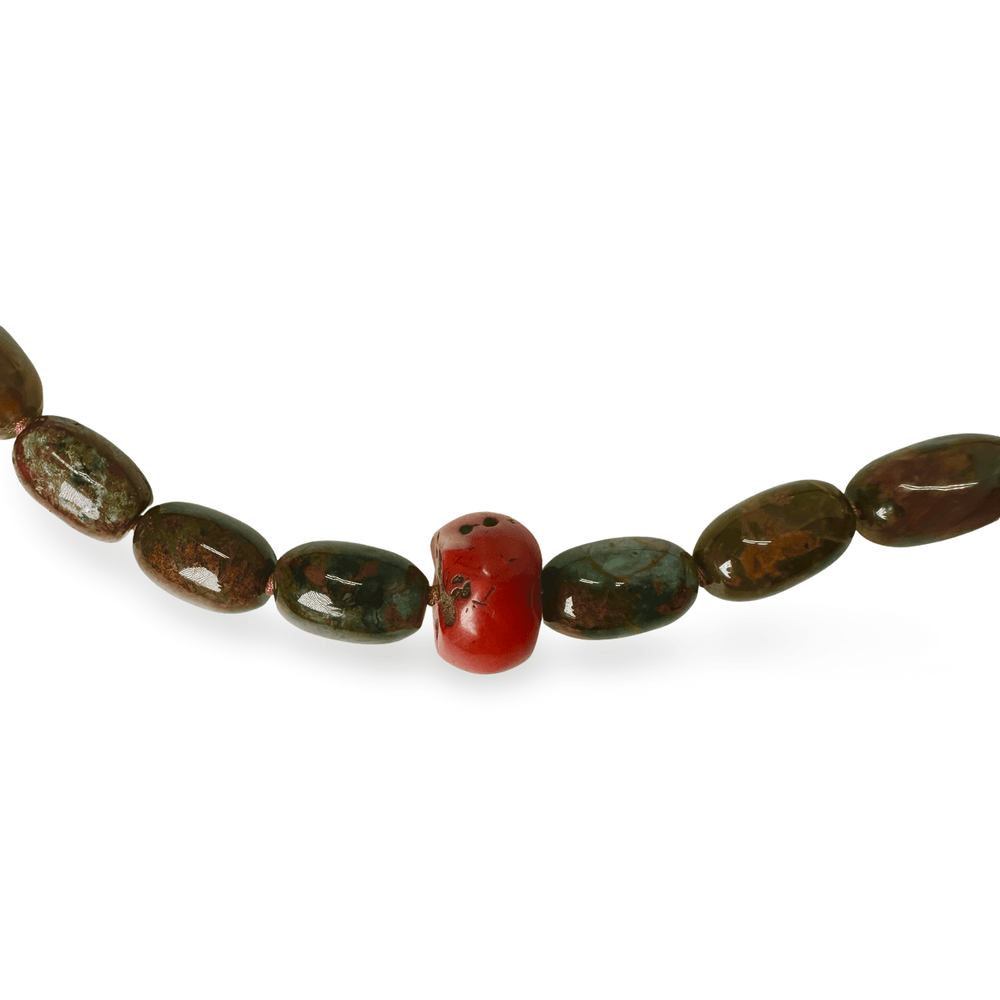 Halskette aus Opal - Perlen und alter Koralle - Atelier Tibet