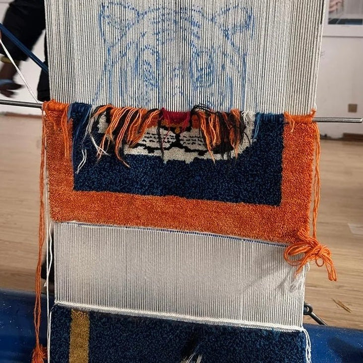 Handgeknüpfter Schneeleopard-Teppich · CHARU × Sayol - Atelier Tibet