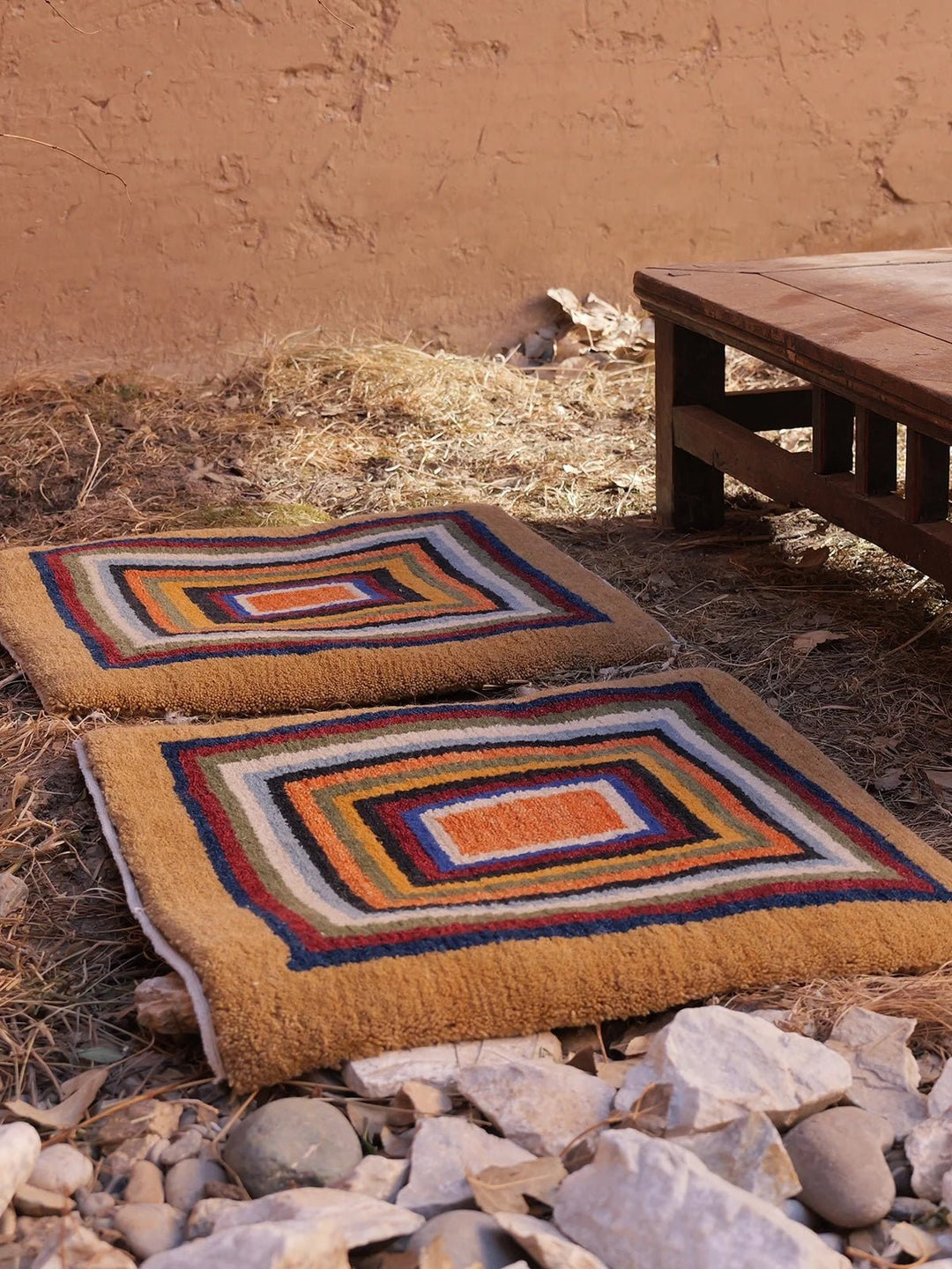 Handgeknüpfter Sitzteppich aus tibetischer Wolle · CHARU × Sayol - Atelier Tibet