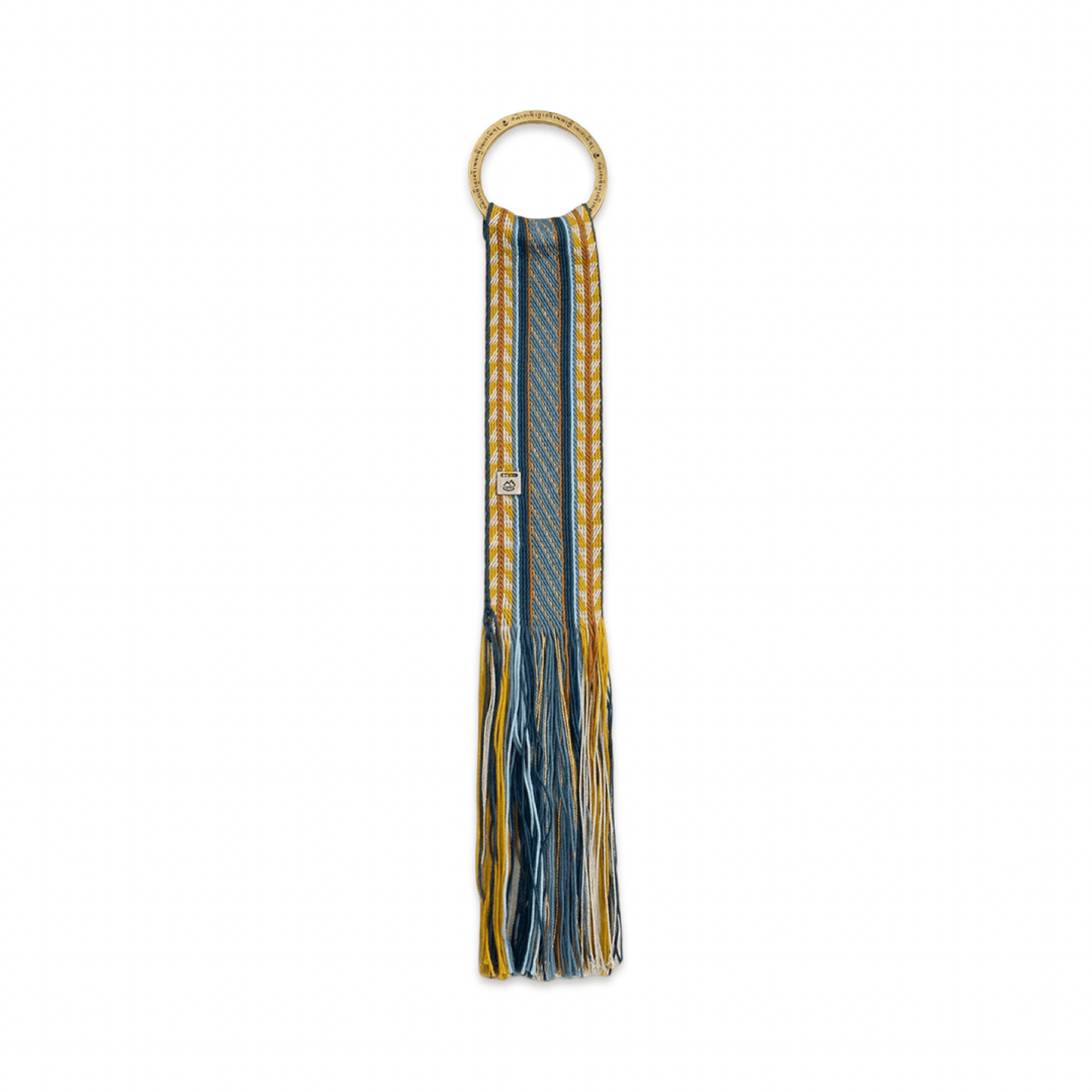 Handgewebter Anhänger mit Messingring aus Tibet · CHARU × Tsoten - Atelier Tibet