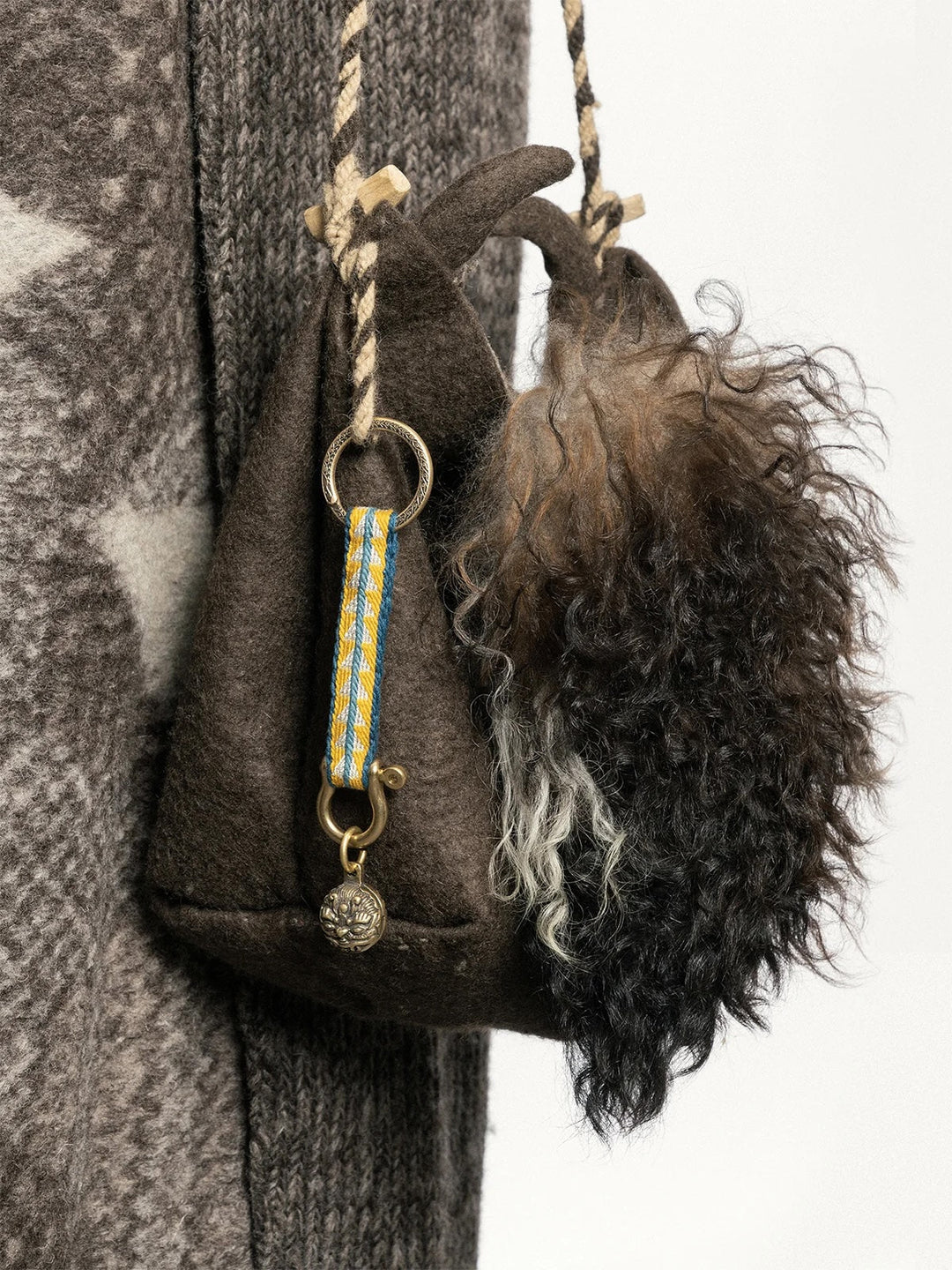 Handgewebter Schlüsselanhänger aus Tibet · CHARU × Tsoten - Atelier Tibet