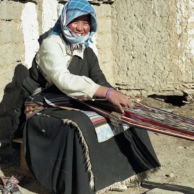 Handgewebter Schlüsselanhänger aus Tibet · CHARU × Tsoten - Atelier Tibet