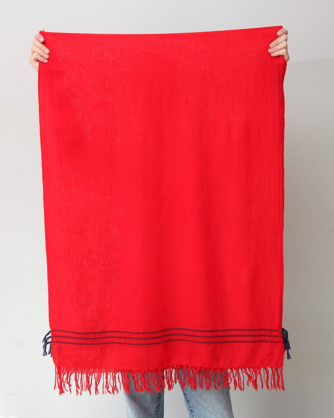 Himalaya - Schal • 100% Wolle • Rot mit blauen Streifen - Atelier Tibet