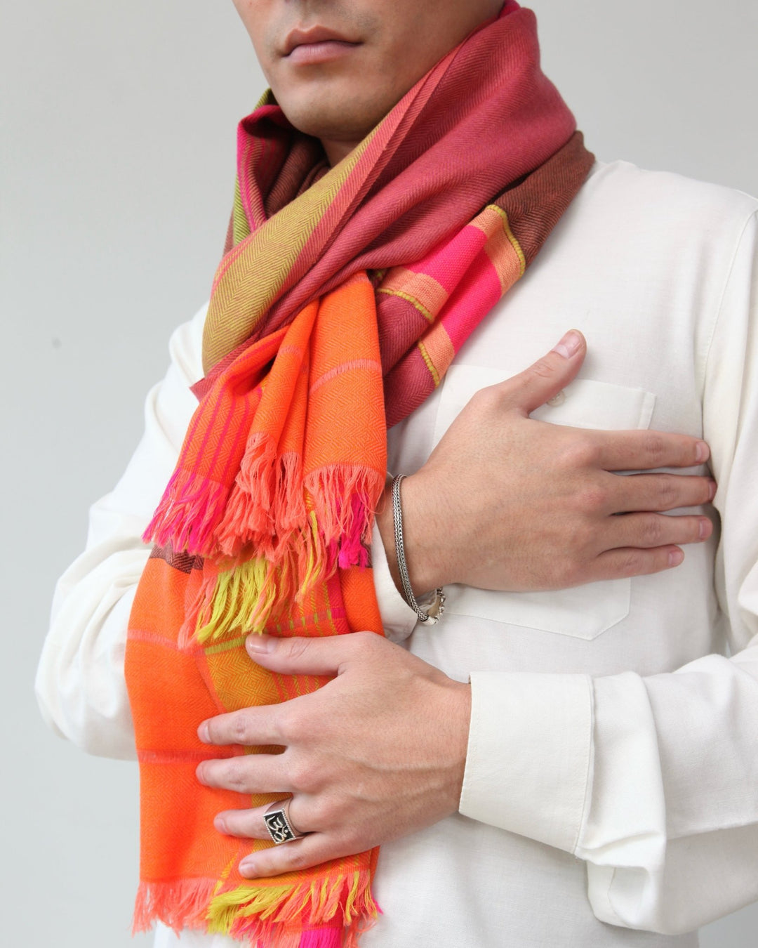 Himalaya Schal • 80% Wolle, 20% Pashmina • Orange, Pink, Violett, Grün, Gelb, Koralle - Atelier Tibet