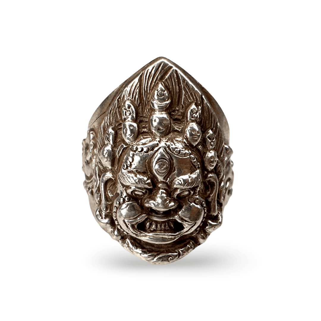 Imposanter Mahakala-Ring aus Silber - Atelier Tibet