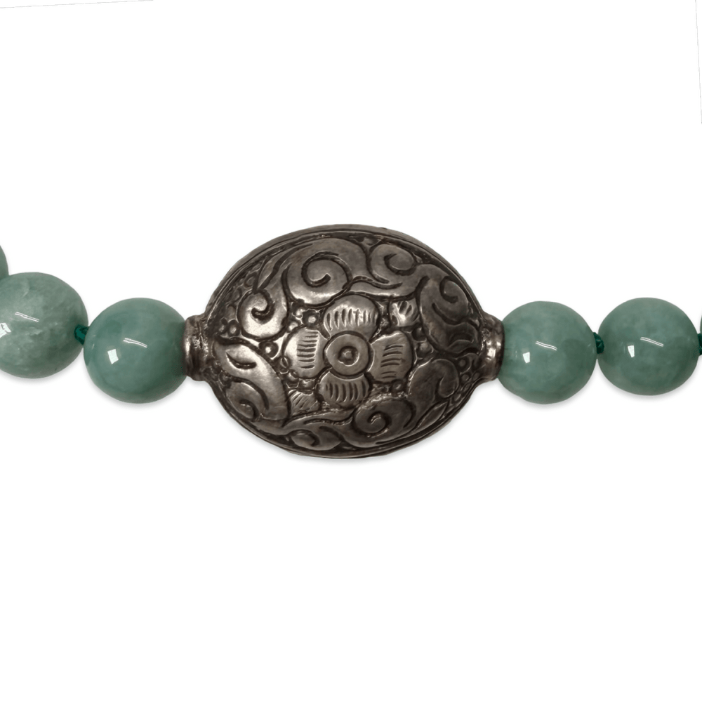 Jade-Kette mit traditioneller Silber-Perle - Atelier Tibet