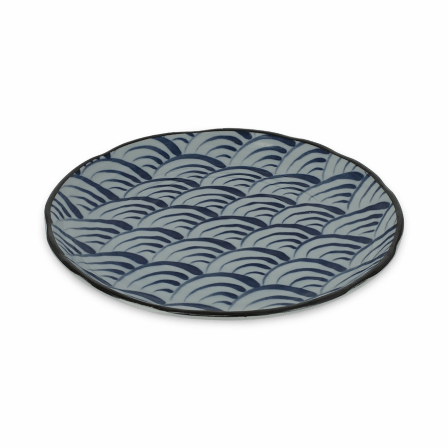 Japanischer Keramikteller mit Wellenmuster - Atelier Tibet