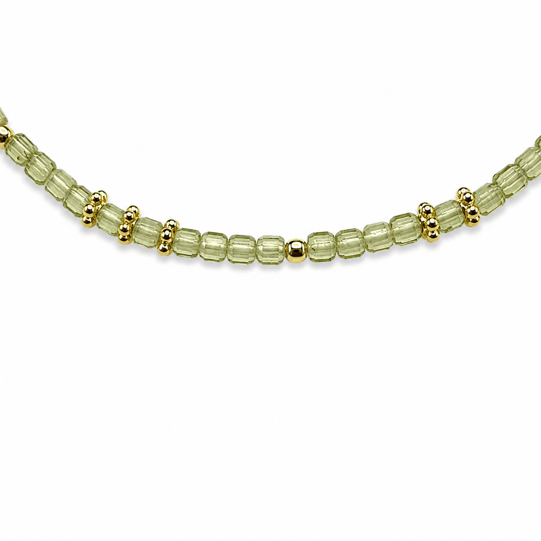 Mala Armband aus facettiertem Peridot und vergoldeten Silberperlen - Atelier Tibet