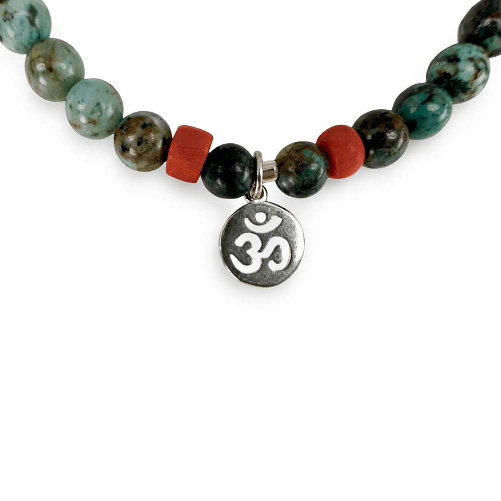 Mala - Armband aus Tibet - Türkis mit Koralle und Om ॐ - Atelier Tibet