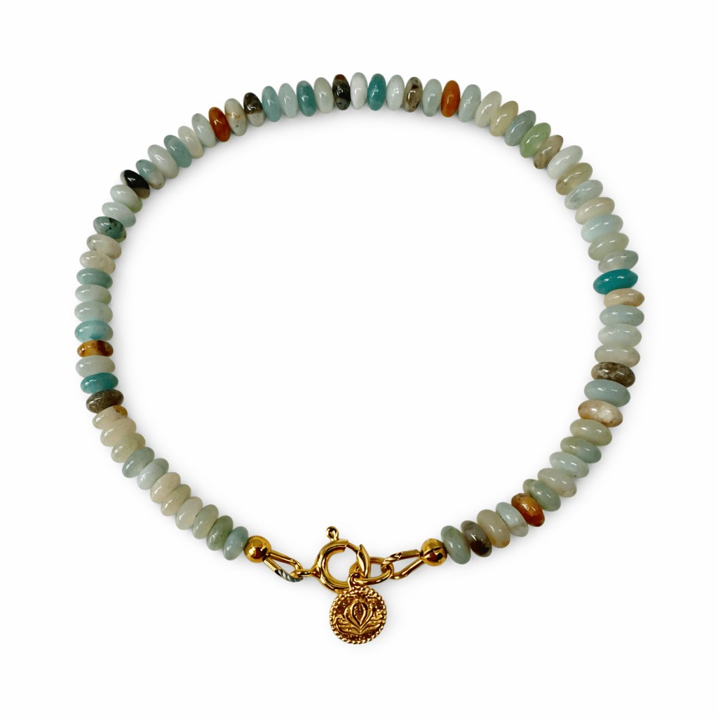 Mala - Armband mit Amazonit und einem vergoldeten Lotus - Anhänger - Atelier Tibet