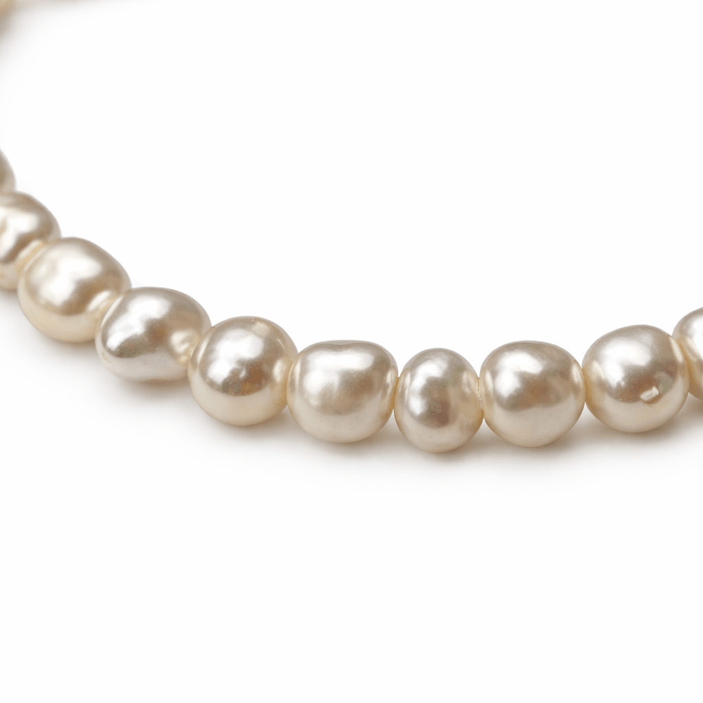 Mala - Armband mit weissen Süsswasserperlen - Atelier Tibet