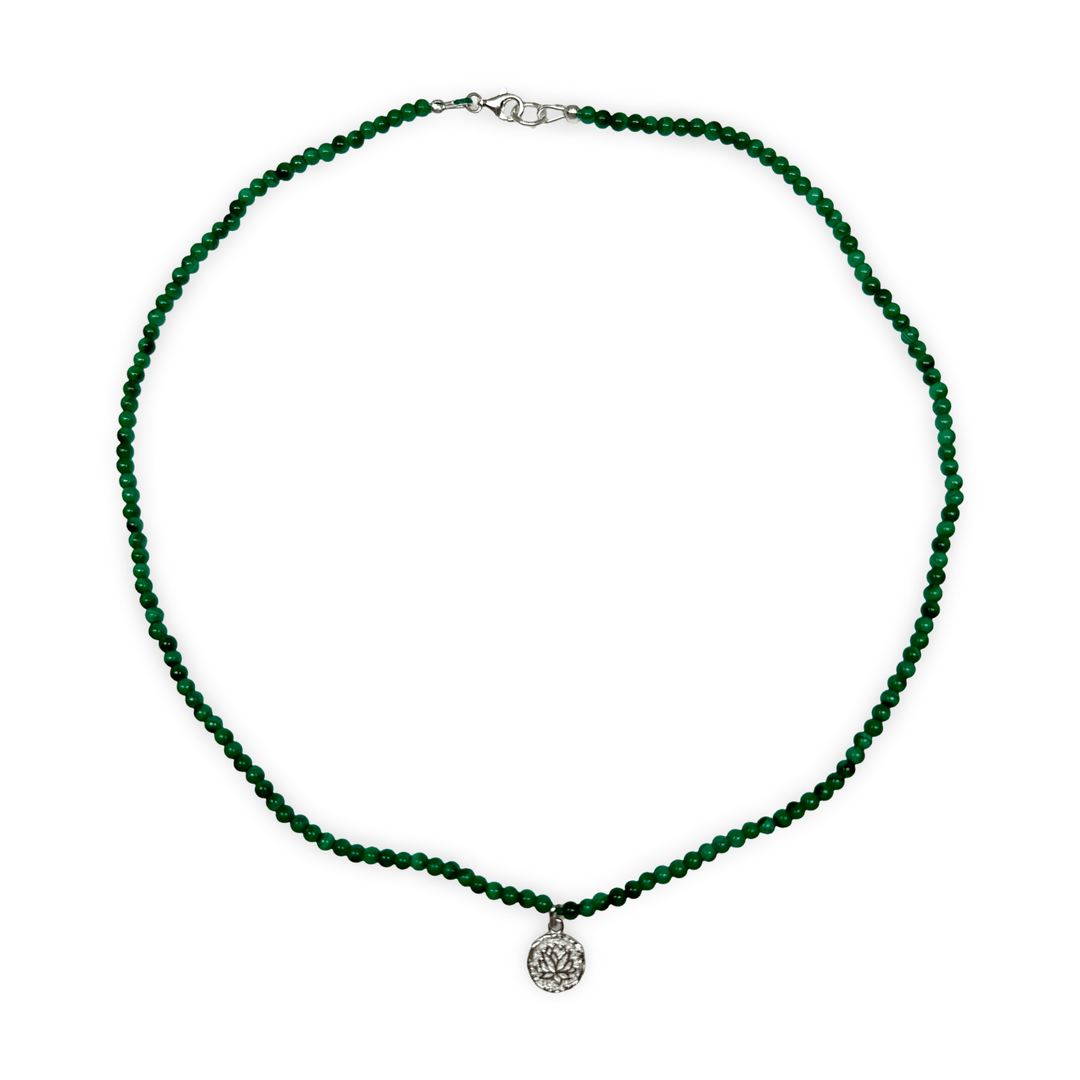 Malachit Halskette mit Lotus - Anhänger aus Silber - Atelier Tibet
