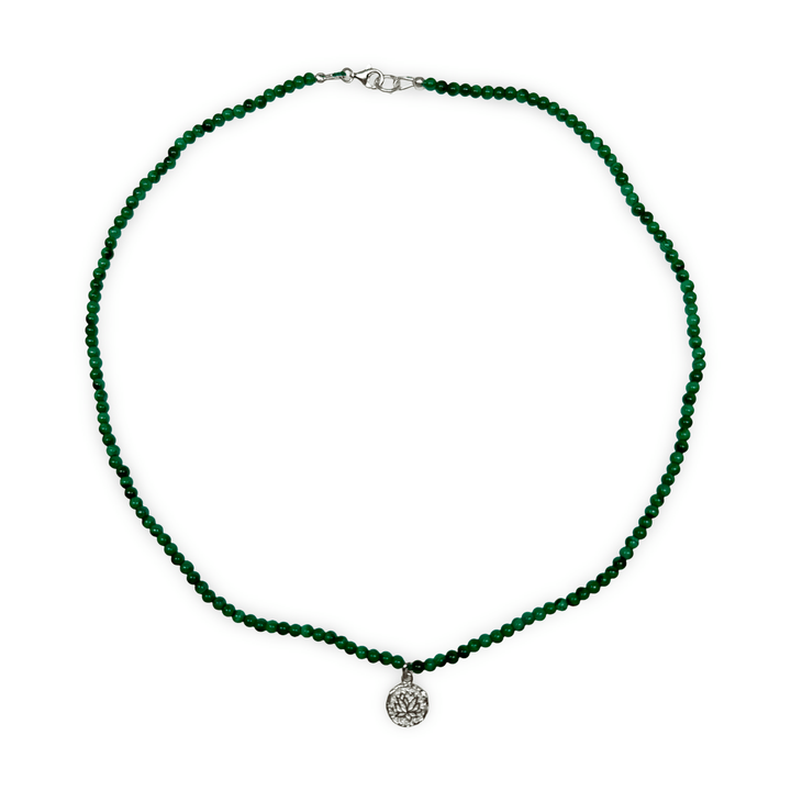 Malachit Halskette mit Lotus - Anhänger aus Silber - Atelier Tibet