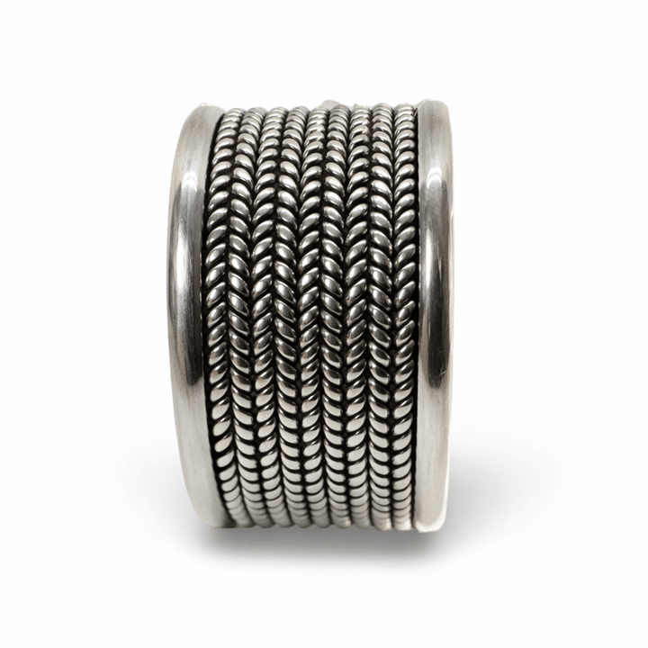 Markanter Silberring mit Fischgrät - Optik - Atelier Tibet