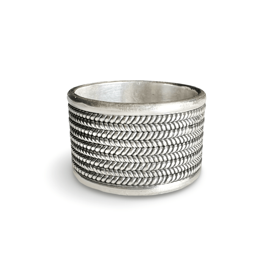 Markanter Silberring mit Fischgrät - Optik - Atelier Tibet