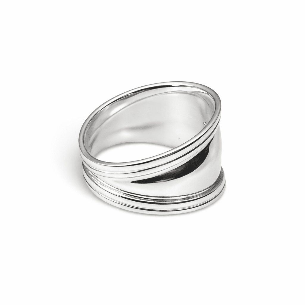 Massiver Silberring mit geschwungener Form - Atelier Tibet
