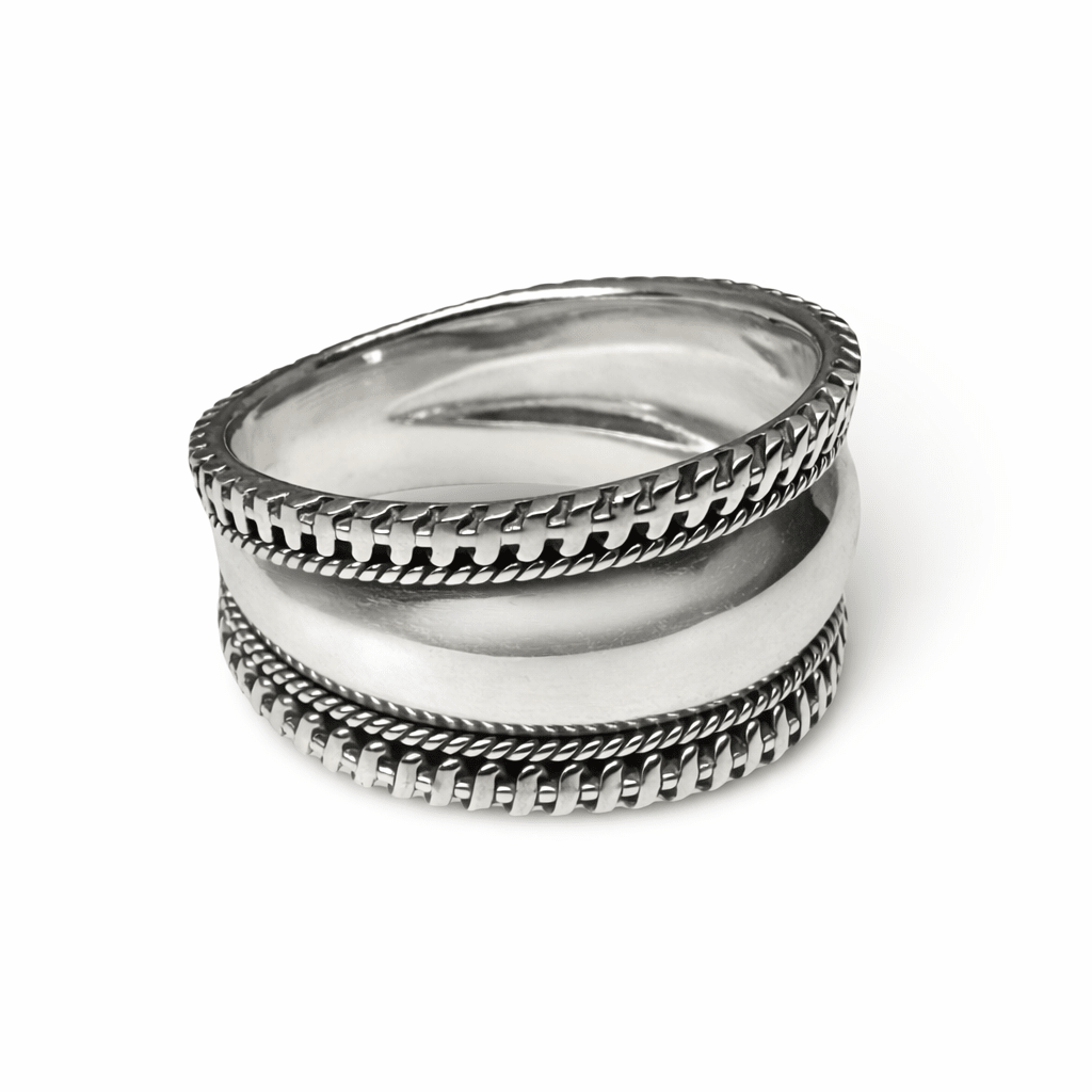 Massiver Silberring mit verziertem Rand - Atelier Tibet