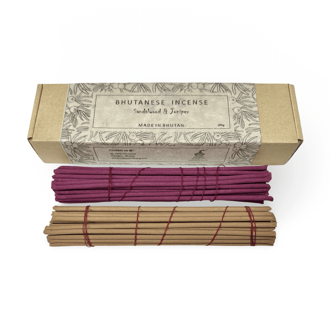 Nado Poizokhang Sandalwood & Juniper Räucherstäbchen aus Bhutan - Atelier Tibet
