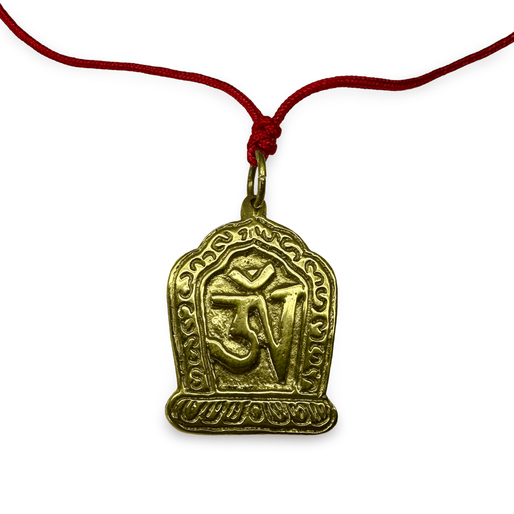 Om ॐ - Amulett aus Messing mit Anhängerschnur - Atelier Tibet