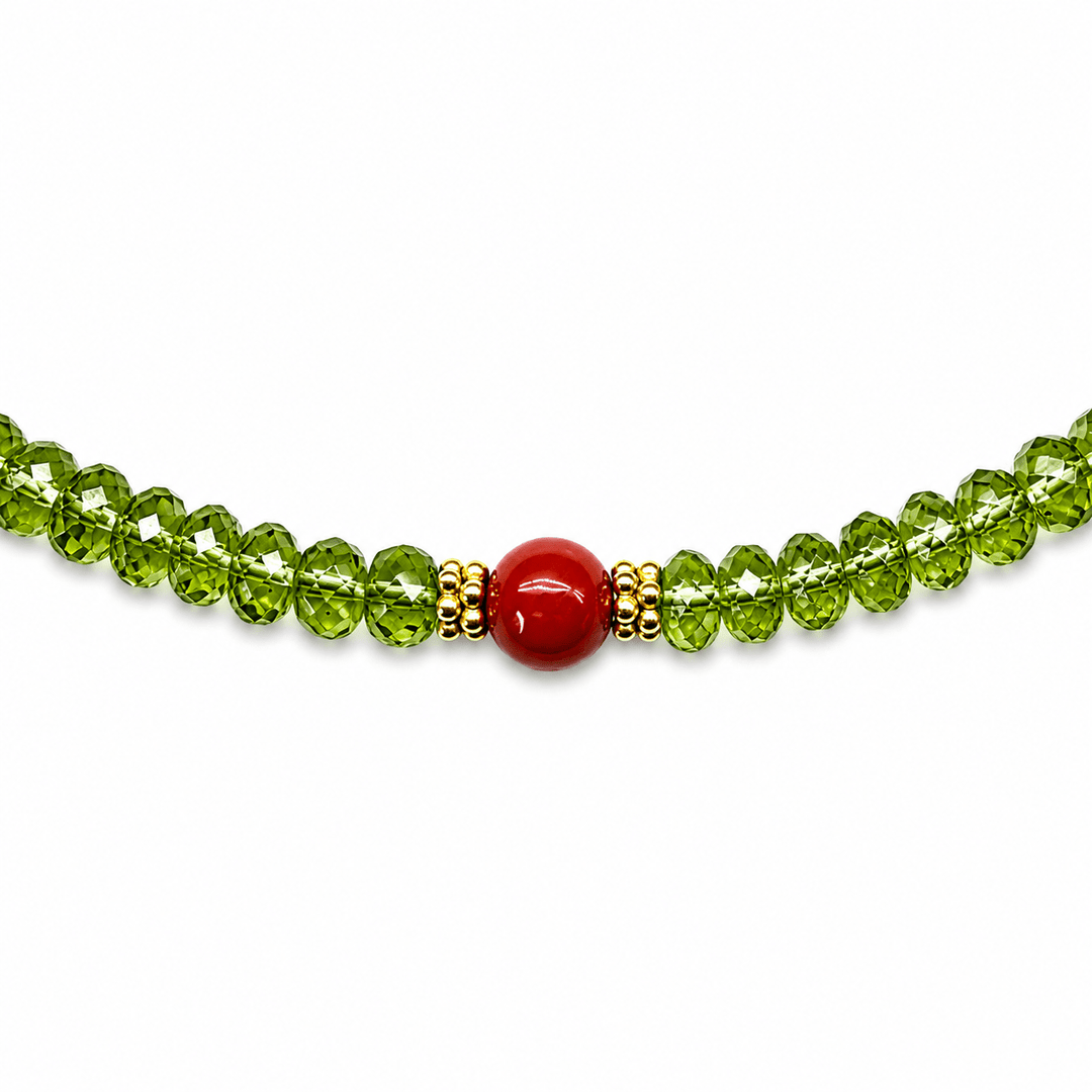 Peridot-Kette mit Koralle - Atelier Tibet