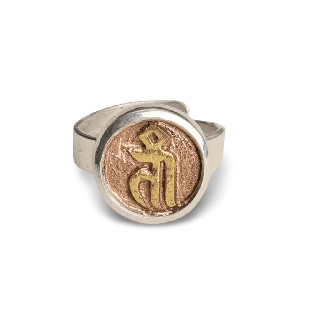 Ring mit Keimsilbe Tam, feuervergoldet · CHARU × Khyenle - Atelier Tibet