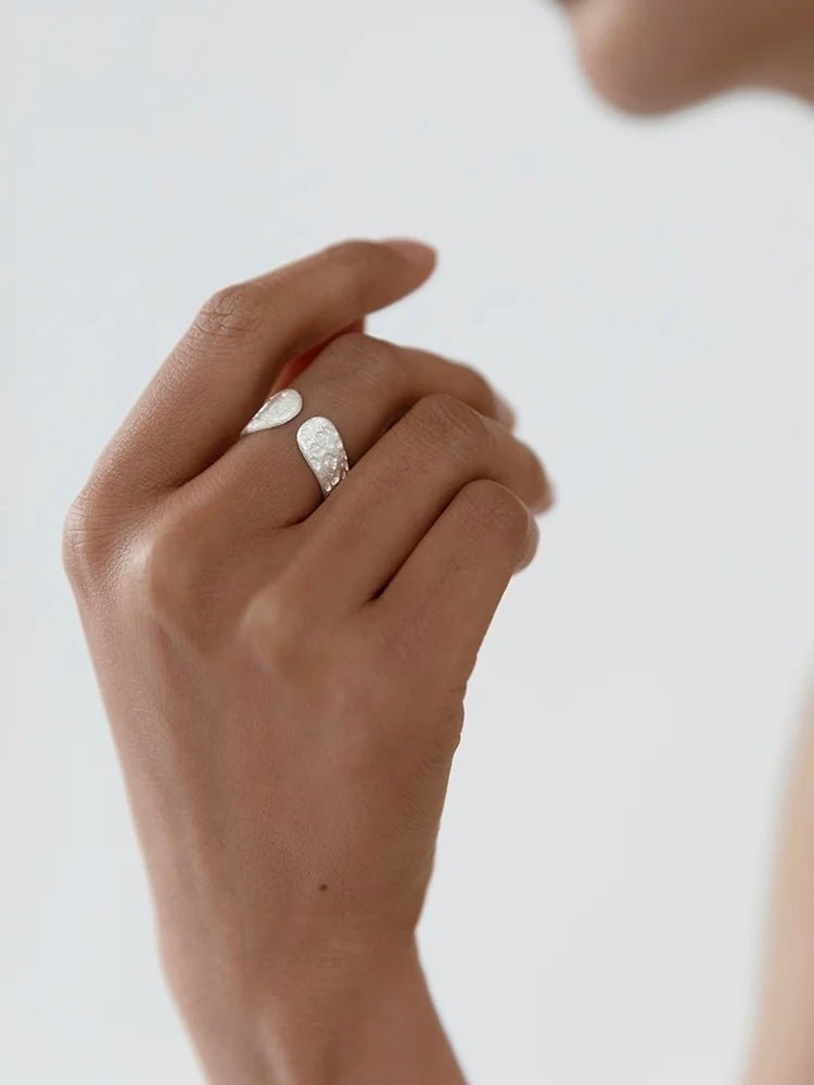 Ring «Schneeleoparden-Schwanz» aus Silber · CHARU × Yitso - Atelier Tibet