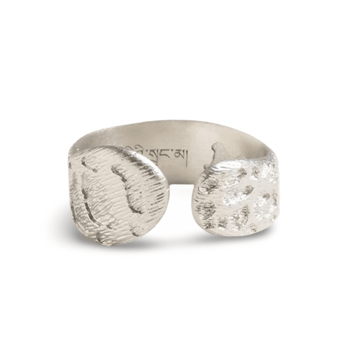Ring «Schneeleoparden-Schwanz» aus Silber · CHARU × Yitso - Atelier Tibet