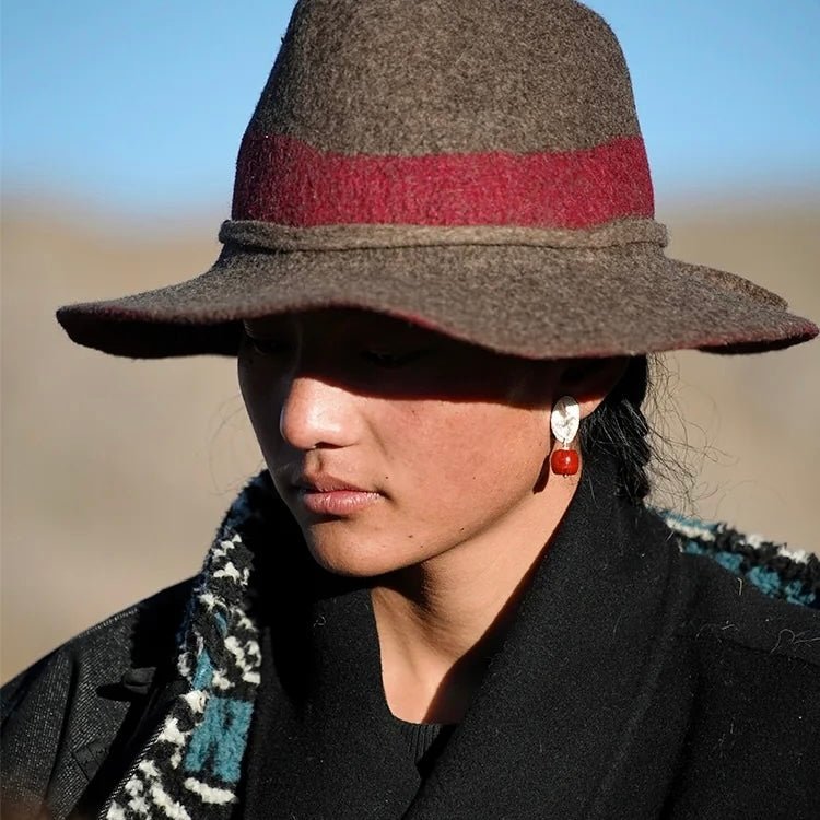 Ritso · Silber-Ohrhänger mit Achat · CHARU × Yitso - Atelier Tibet