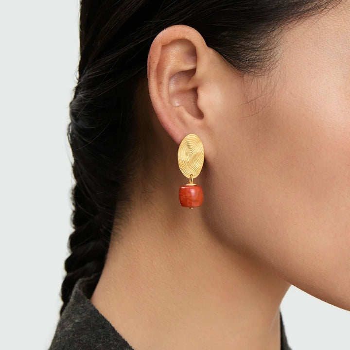 Ritso · Vergoldete Ohrhänger mit Achat · CHARU × Yitso - Atelier Tibet