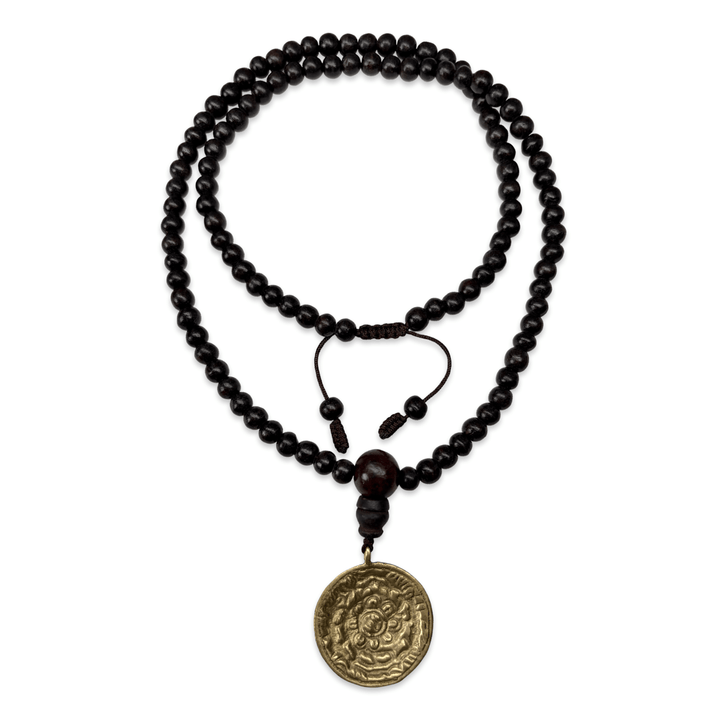 Rosenholz-Mala mit Schutz-Amulett - Atelier Tibet