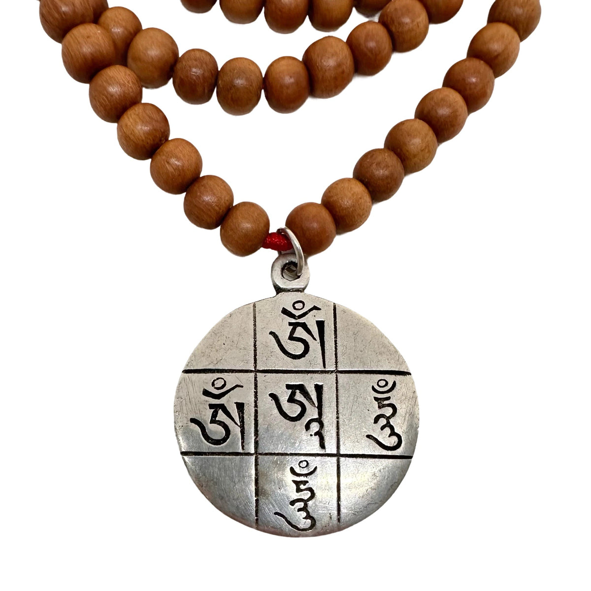 Sandelholz Mala Gebetskette mit Mantra-Anhänger - Atelier Tibet