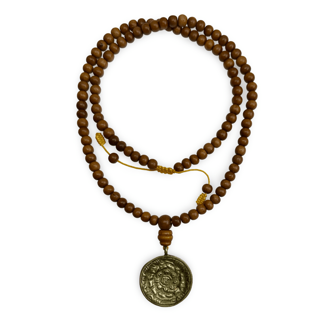 Sandelholz - Mala mit Schutz - Amulett - Atelier Tibet