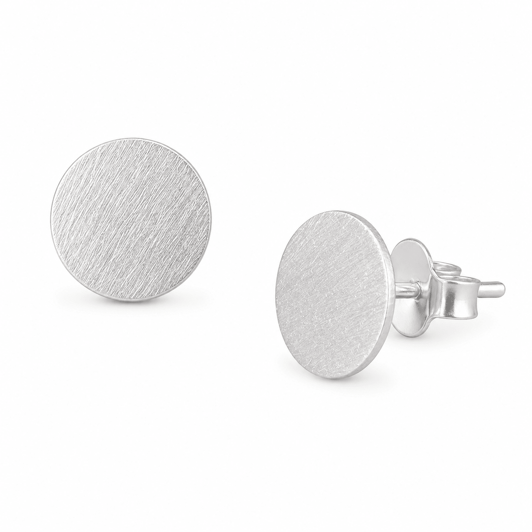 Schimmernde Silber-Scheiben Ohrstecker aus Tibet - Atelier Tibet