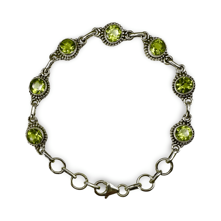 Silber - Armkette mit rundem Peridot - Atelier Tibet