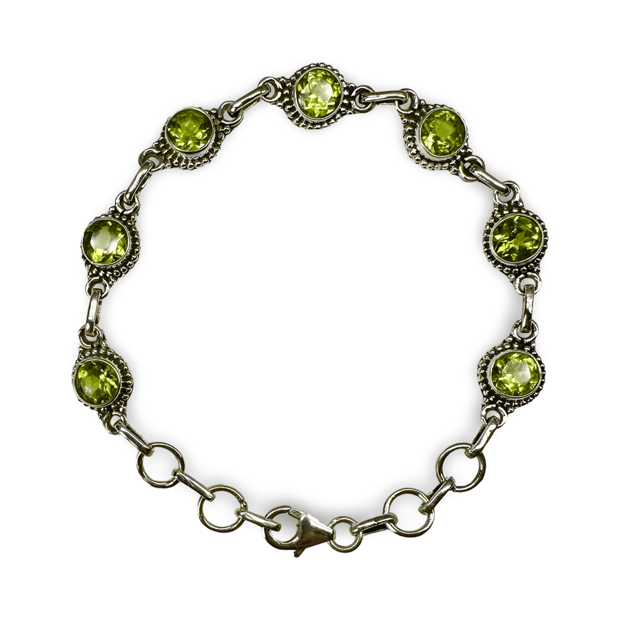 Silber - Armkette mit rundem Peridot - Atelier Tibet
