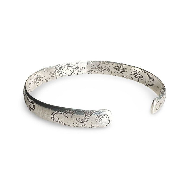 Silber - Armspange mit fein ziselierten tibetischen Motiven - Atelier Tibet
