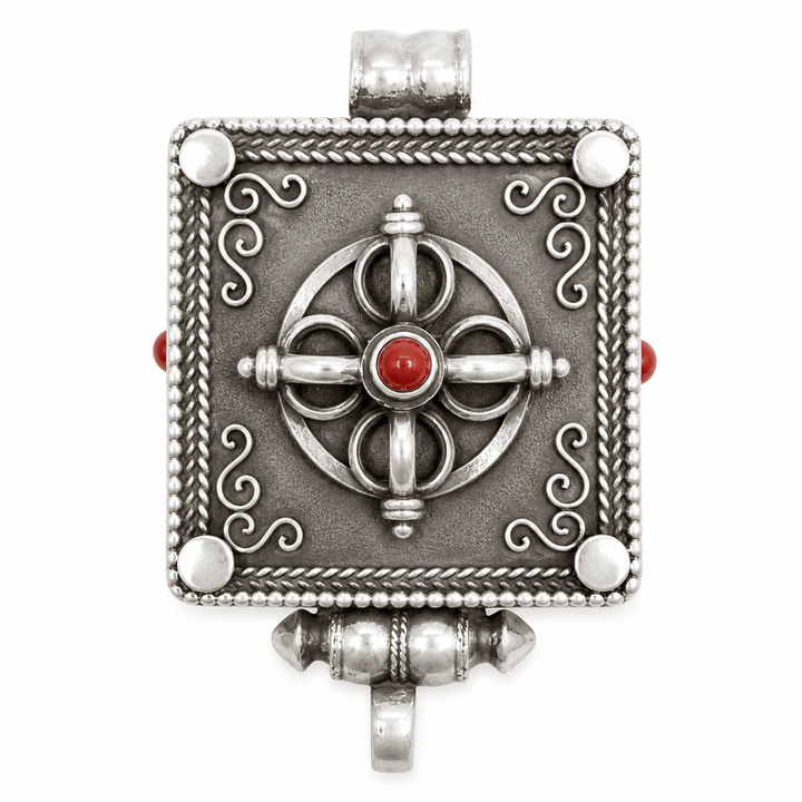Silberner Ghau-Anhänger mit Doppel-Vajra und Koralle - Atelier Tibet