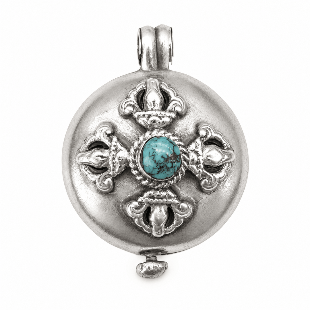 Silberner Ghau-Anhänger mit Doppel-Vajra und Türkis - Atelier Tibet