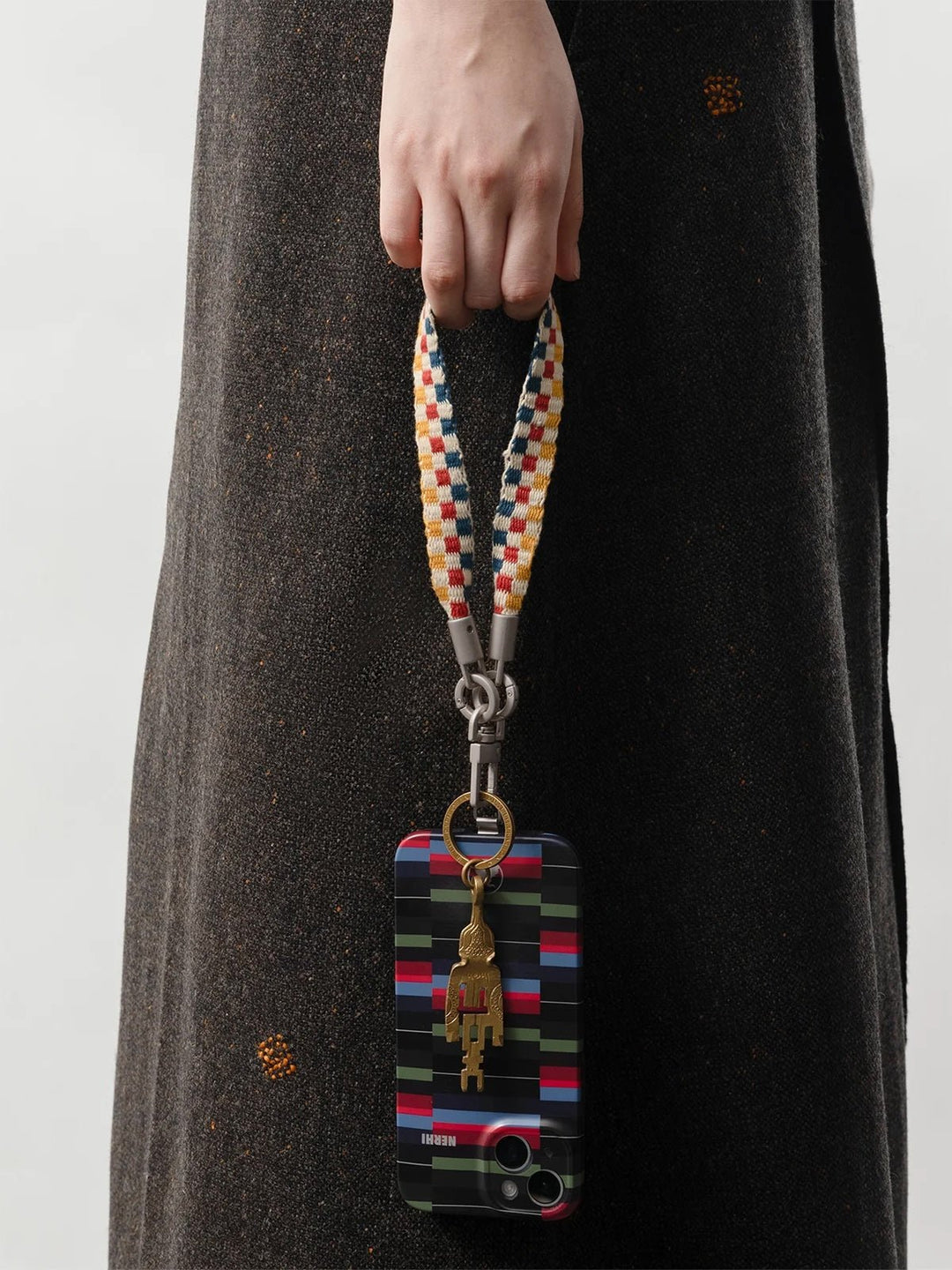 Smartphone Handschlaufe aus Tibet · CHARU × Tsoten - Atelier Tibet
