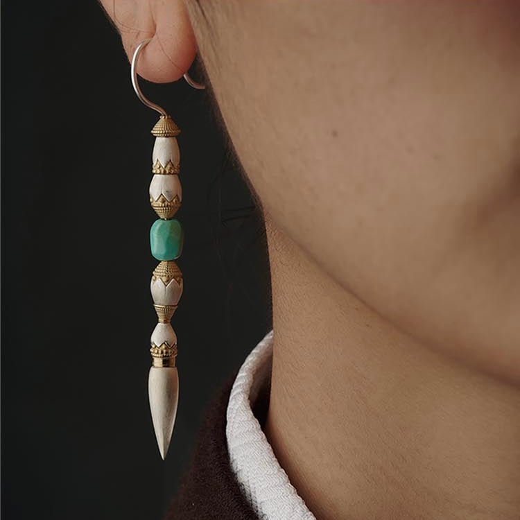 Sokyi - Traditioneller Tibetischer Ohrhänger mit Türkis · CHARU × Yitso - Atelier Tibet