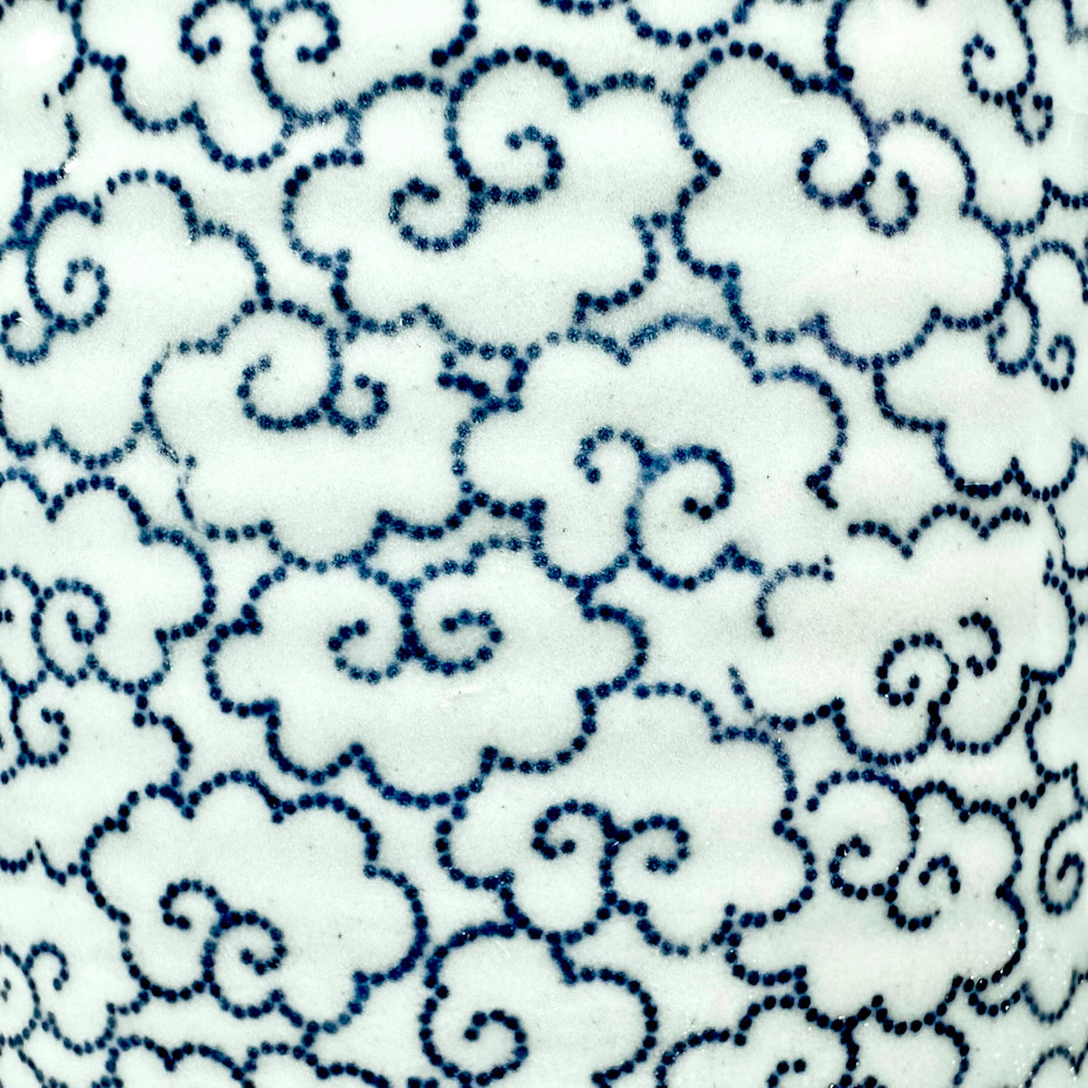 Tasse (Mug) mit «Kumo» Wolken - Muster. - Atelier Tibet